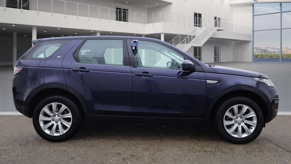 Used Land Rover Discovery Sport 2016 for sale - 76181545: Photo 5