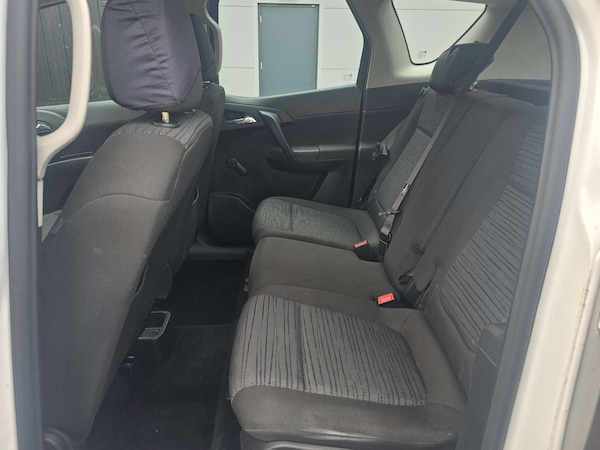 Used Vauxhall Meriva 2015 for sale - 74967351: Photo 13