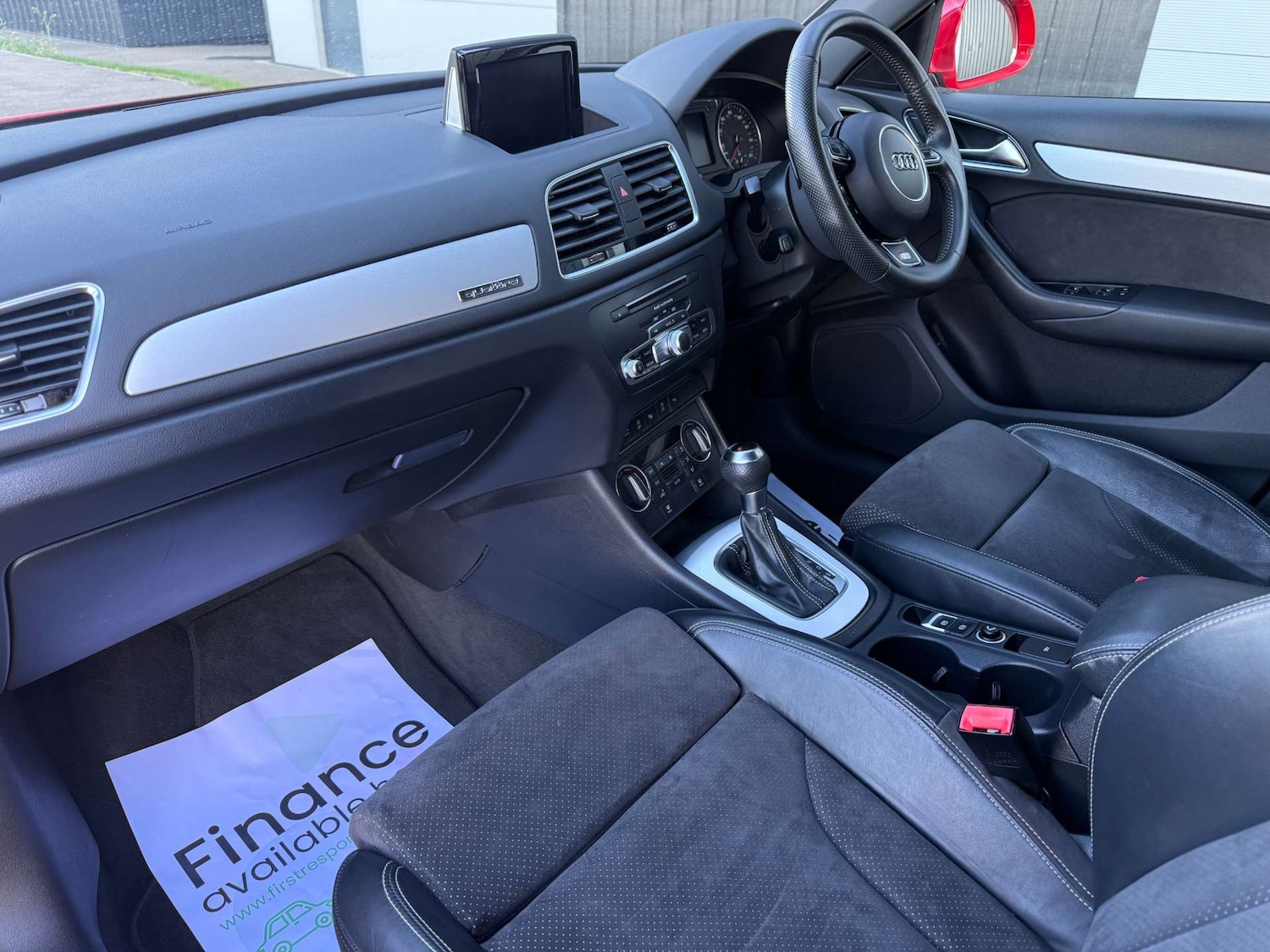 Used Audi Q3 2015 for sale - 76065856: Photo 11