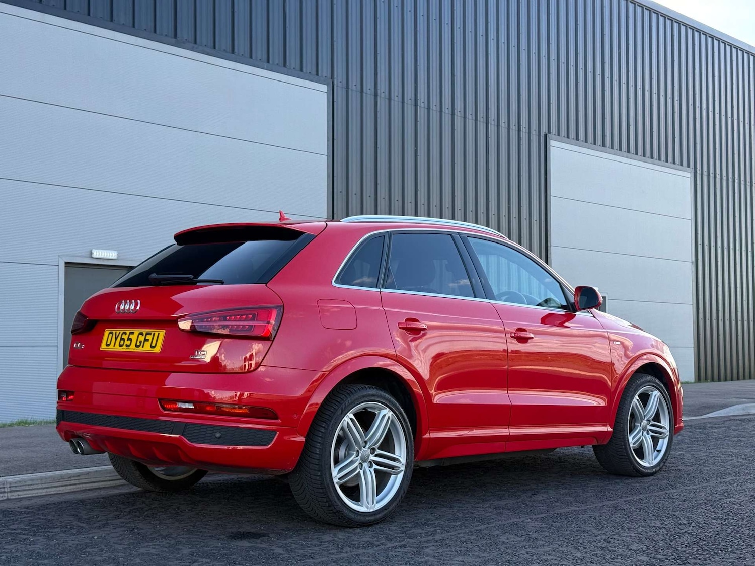 Used Audi Q3 2015 for sale - 76065856: Photo 3
