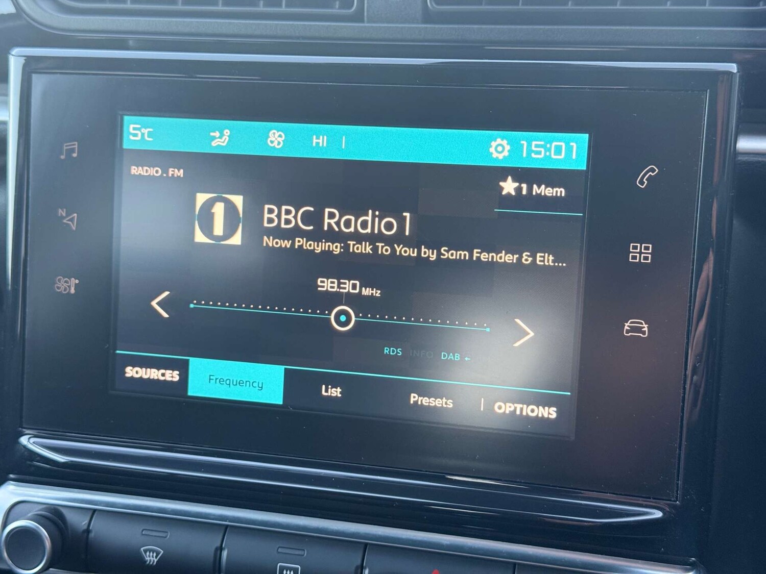 Used Citroen C3 2017 for sale - 76581930: Photo 14