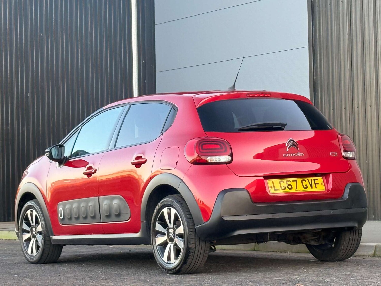 Used Citroen C3 2017 for sale - 76581930: Photo 4