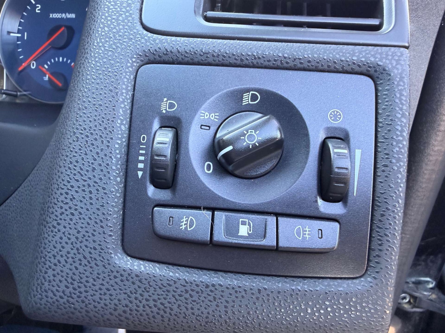 Used Volvo C30 2012 for sale - 77974174: Photo 15