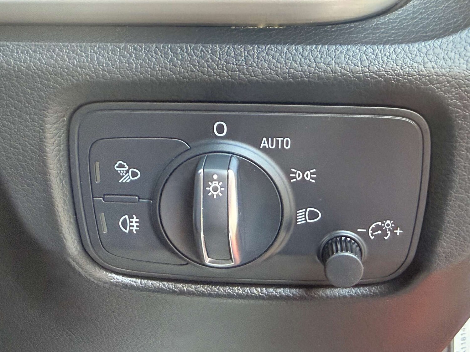 Used Audi A3 2017 for sale - 76571358: Photo 15