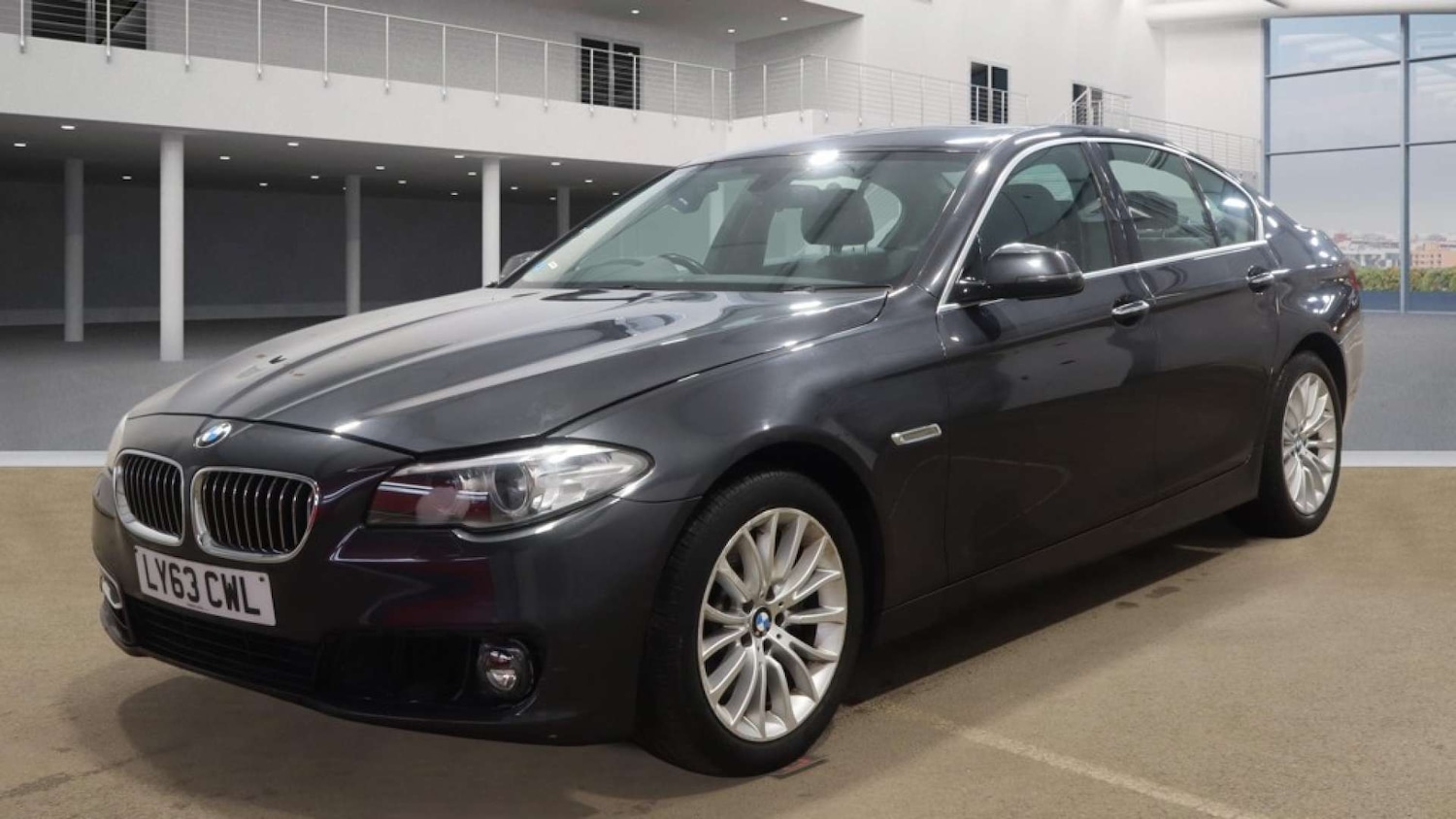Used BMW 5 Series 2014 for sale - 77339222: Photo 2