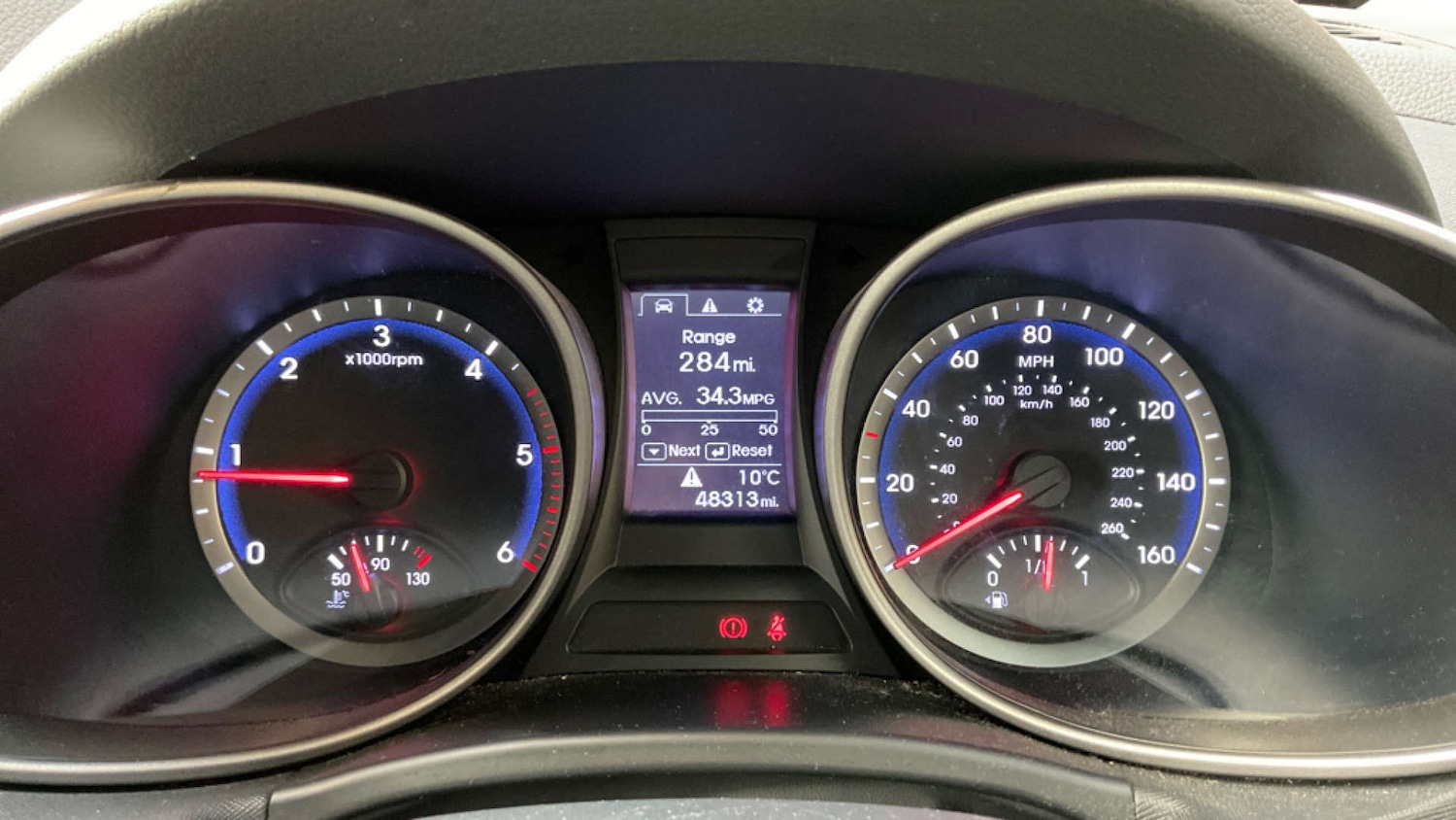 Used Hyundai Santa Fe 2016 for sale - 77981123: Photo 10