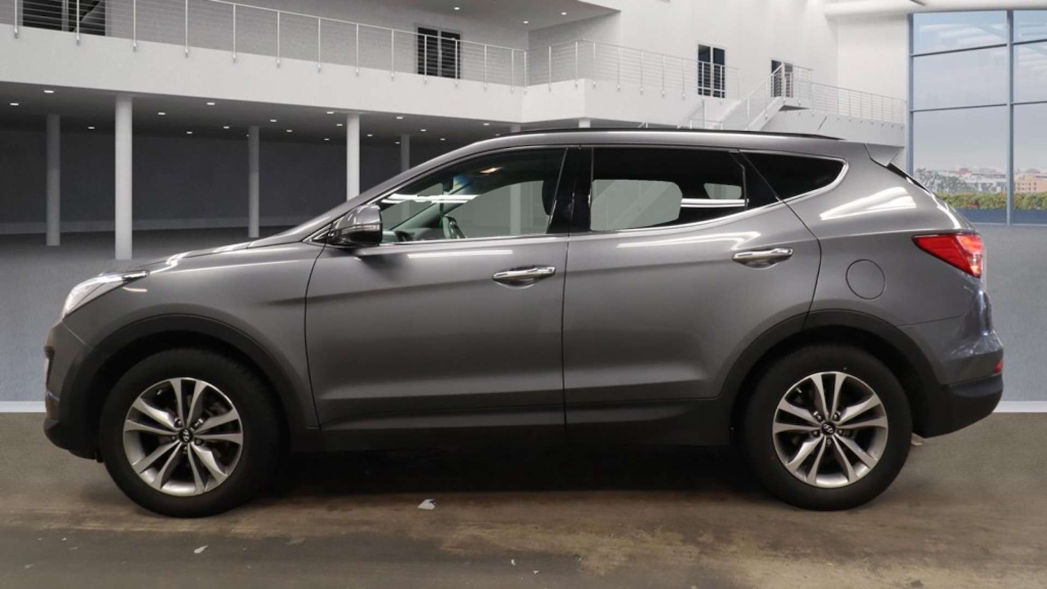 Used Hyundai Santa Fe 2016 for sale - 77981123: Photo 6