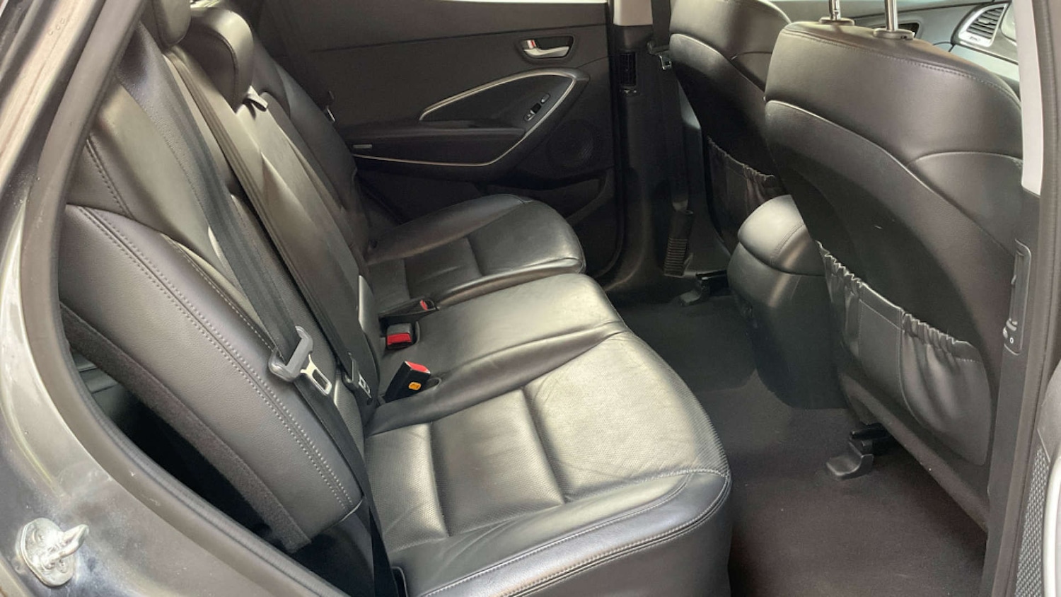 Used Hyundai Santa Fe 2016 for sale - 77981123: Photo 8