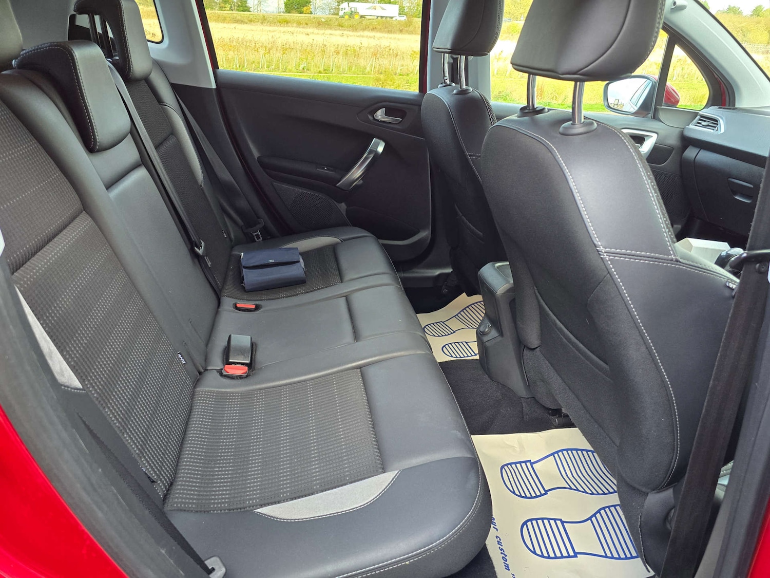 Used Peugeot 2008 2016 for sale - 76437912: Photo 13