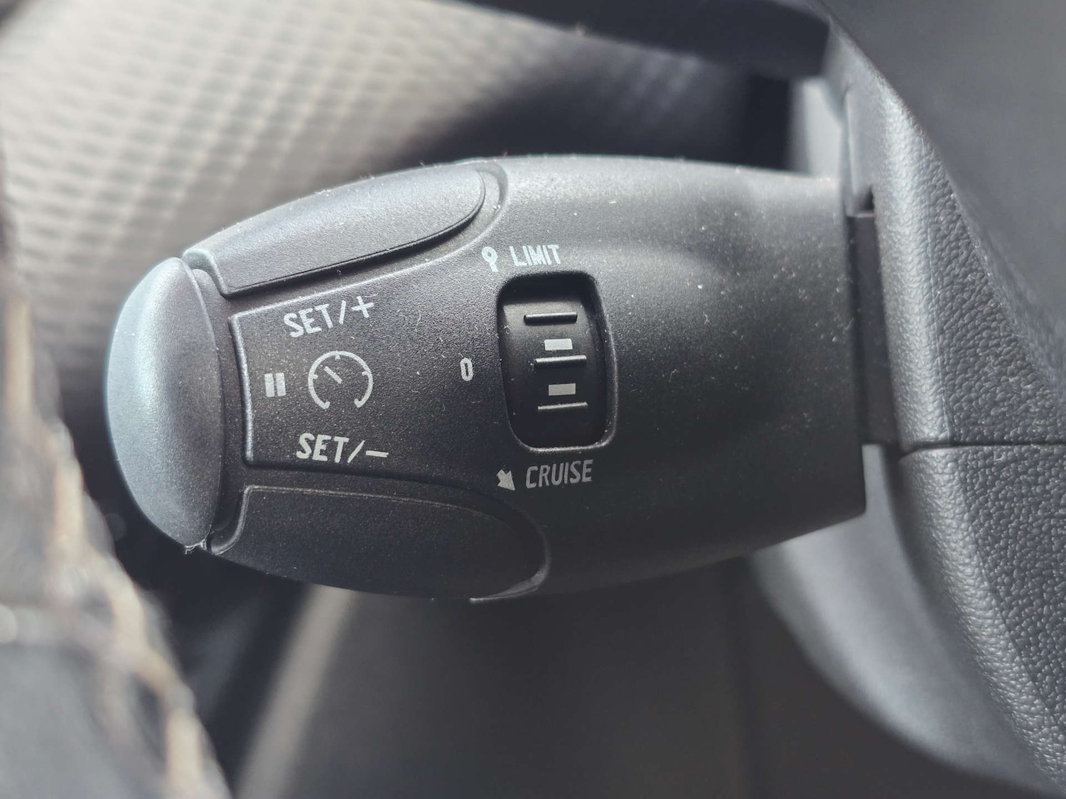 Used Peugeot 2008 2016 for sale - 76437912: Photo 16