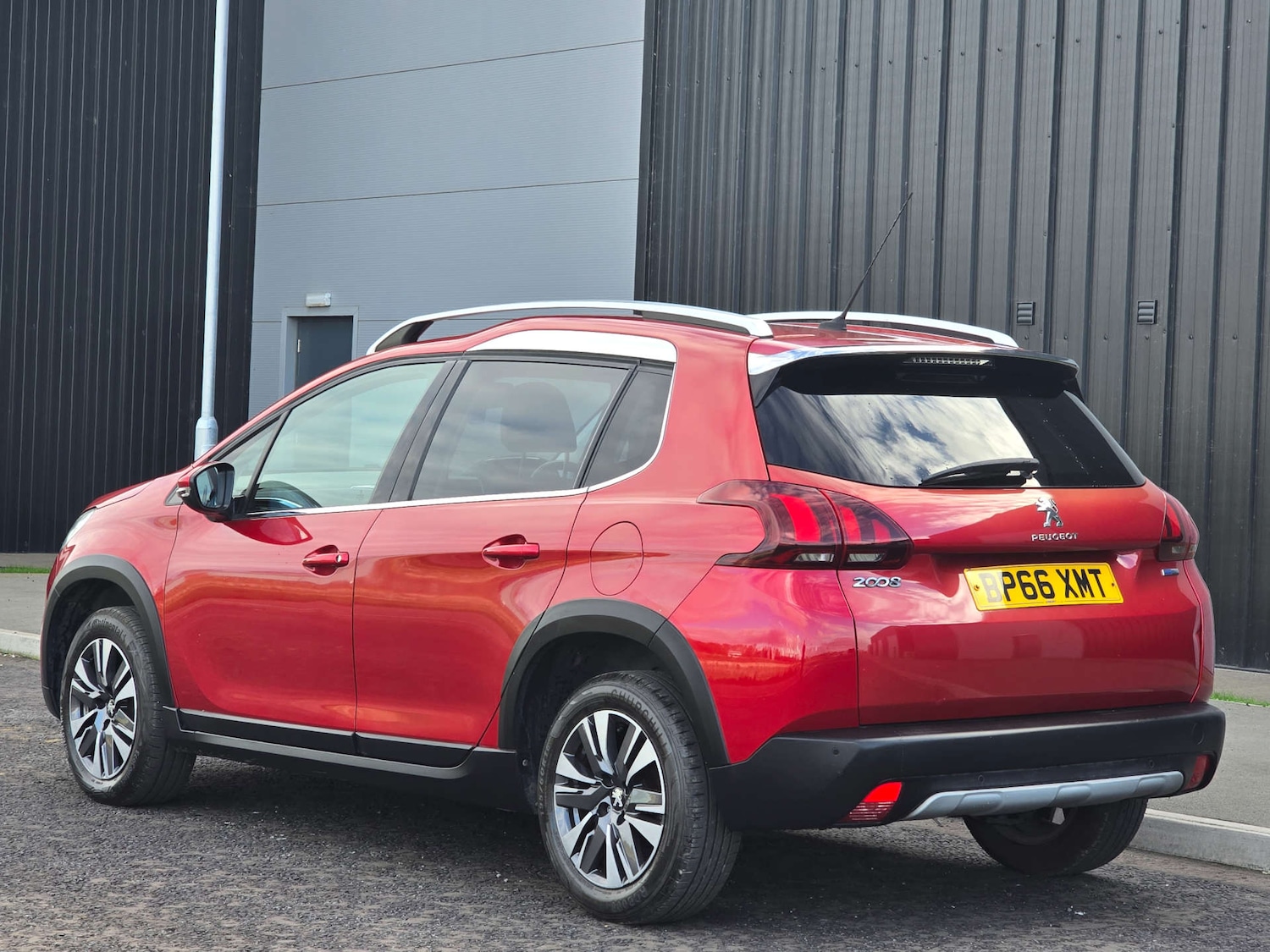 Used Peugeot 2008 2016 for sale - 76437912: Photo 7