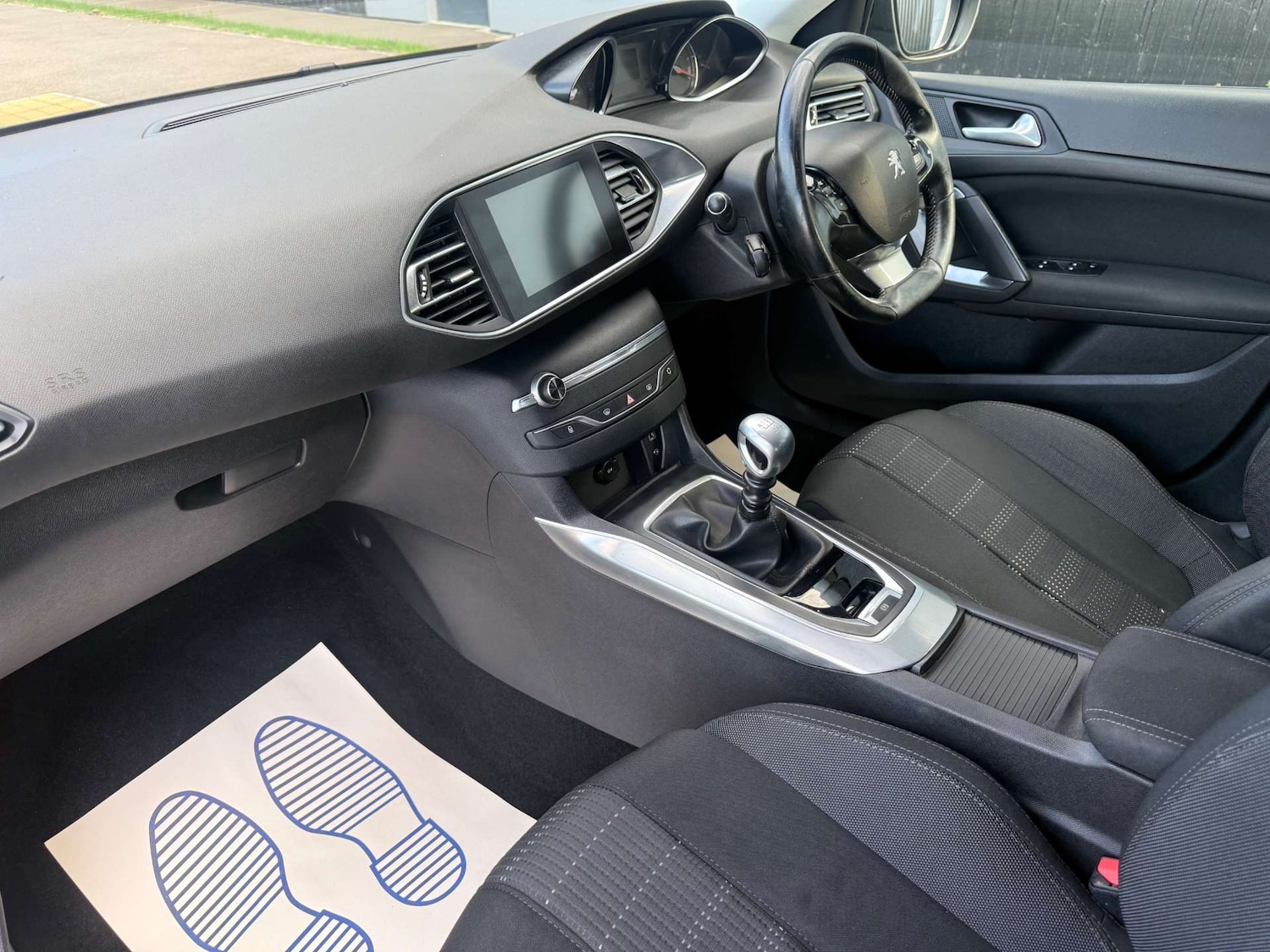 Used Peugeot 308 2016 for sale - 74971665: Photo 10