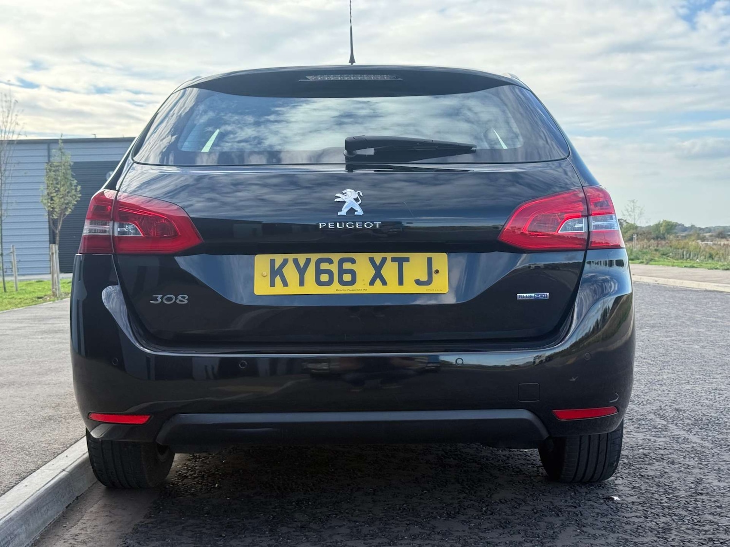Used Peugeot 308 2016 for sale - 74971665: Photo 8
