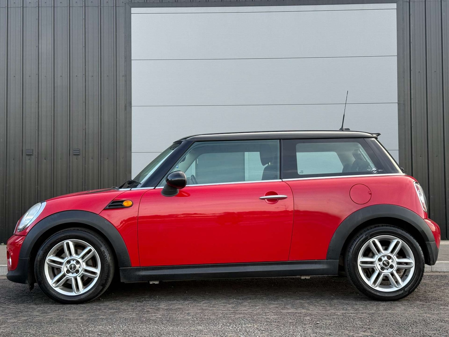 Used MINI Hatch 2011 for sale - 76159805: Photo 6