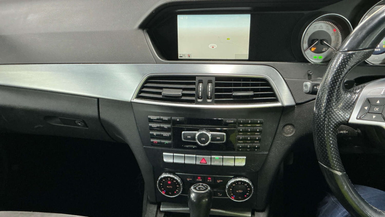 Used Mercedes-Benz C Class 2014 for sale - 77594775: Photo 9