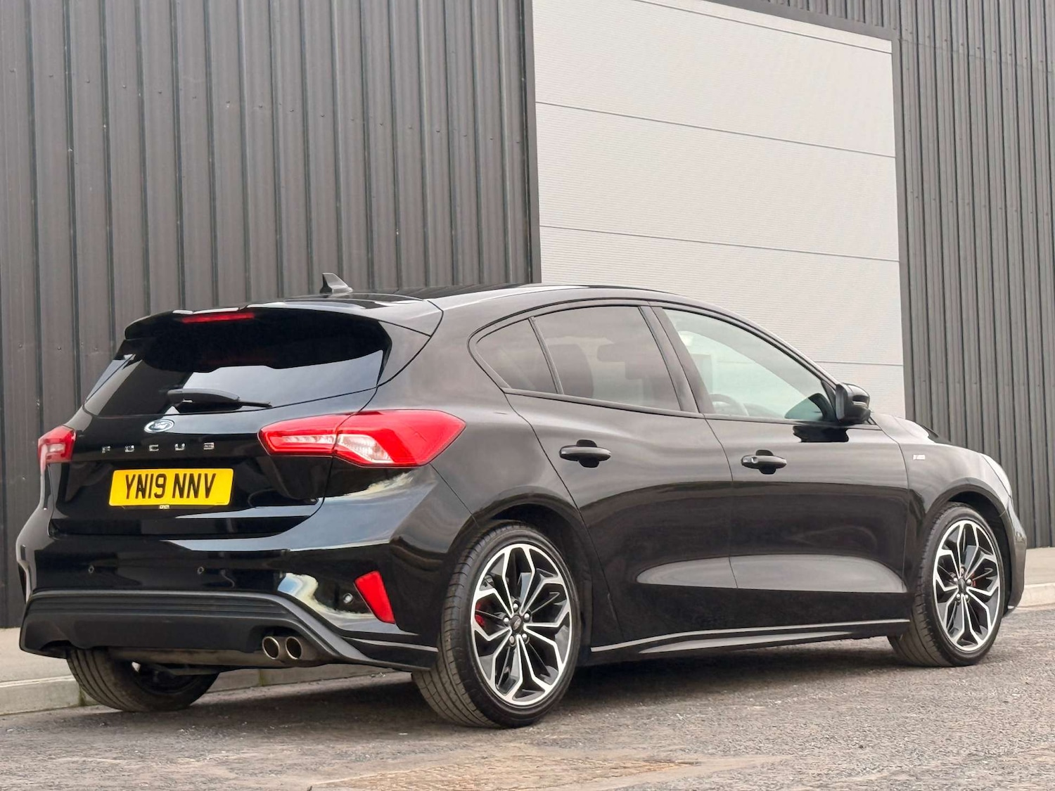 Used Ford Focus 2019 for sale - 76465942: Photo 4