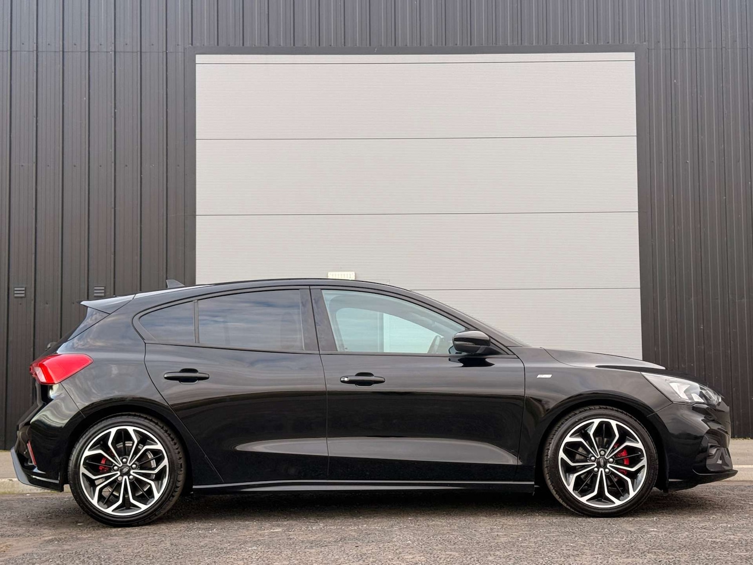 Used Ford Focus 2019 for sale - 76465942: Photo 8