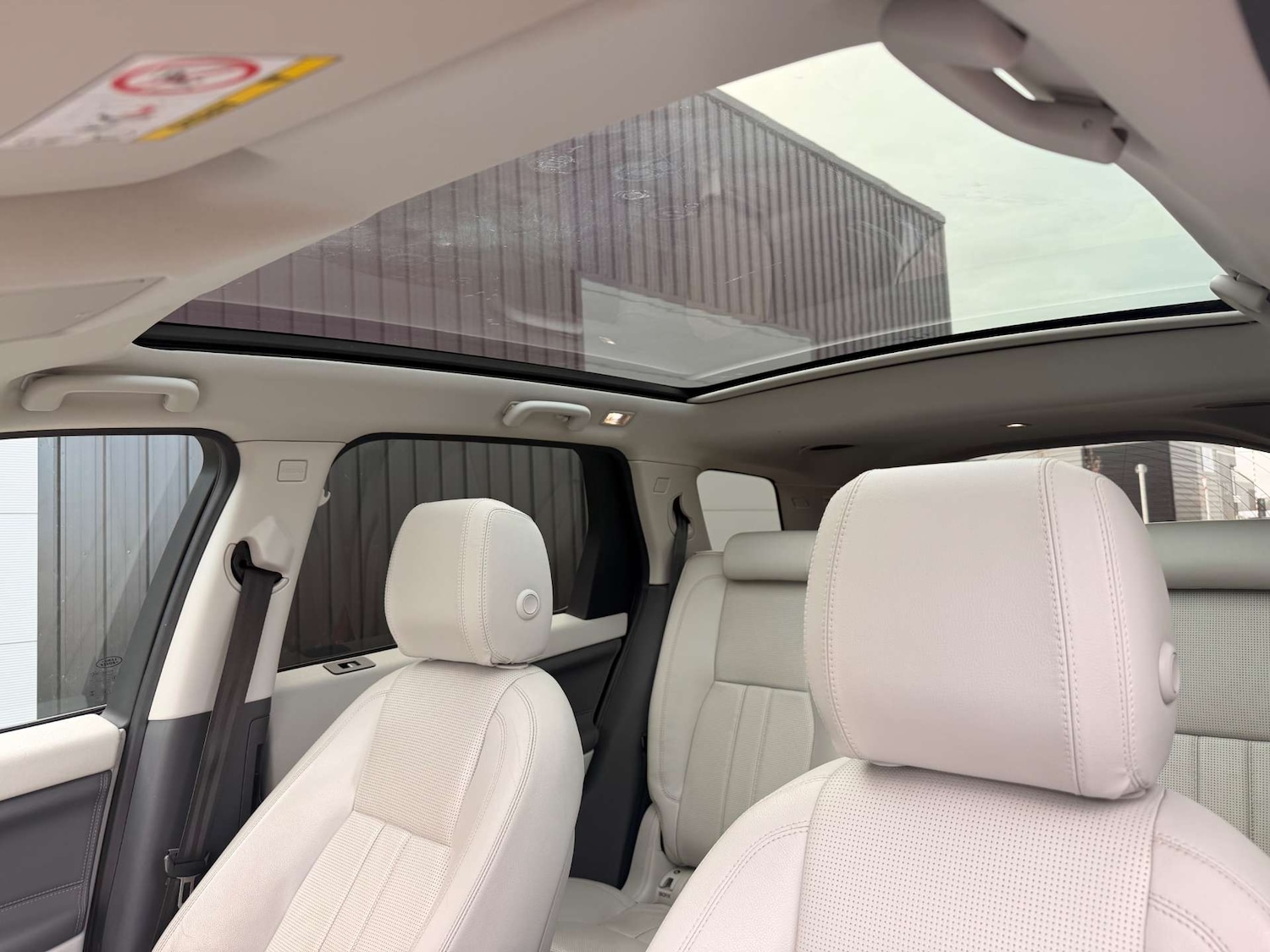 Used Land Rover Discovery Sport 2016 for sale - 77708247: Photo 12