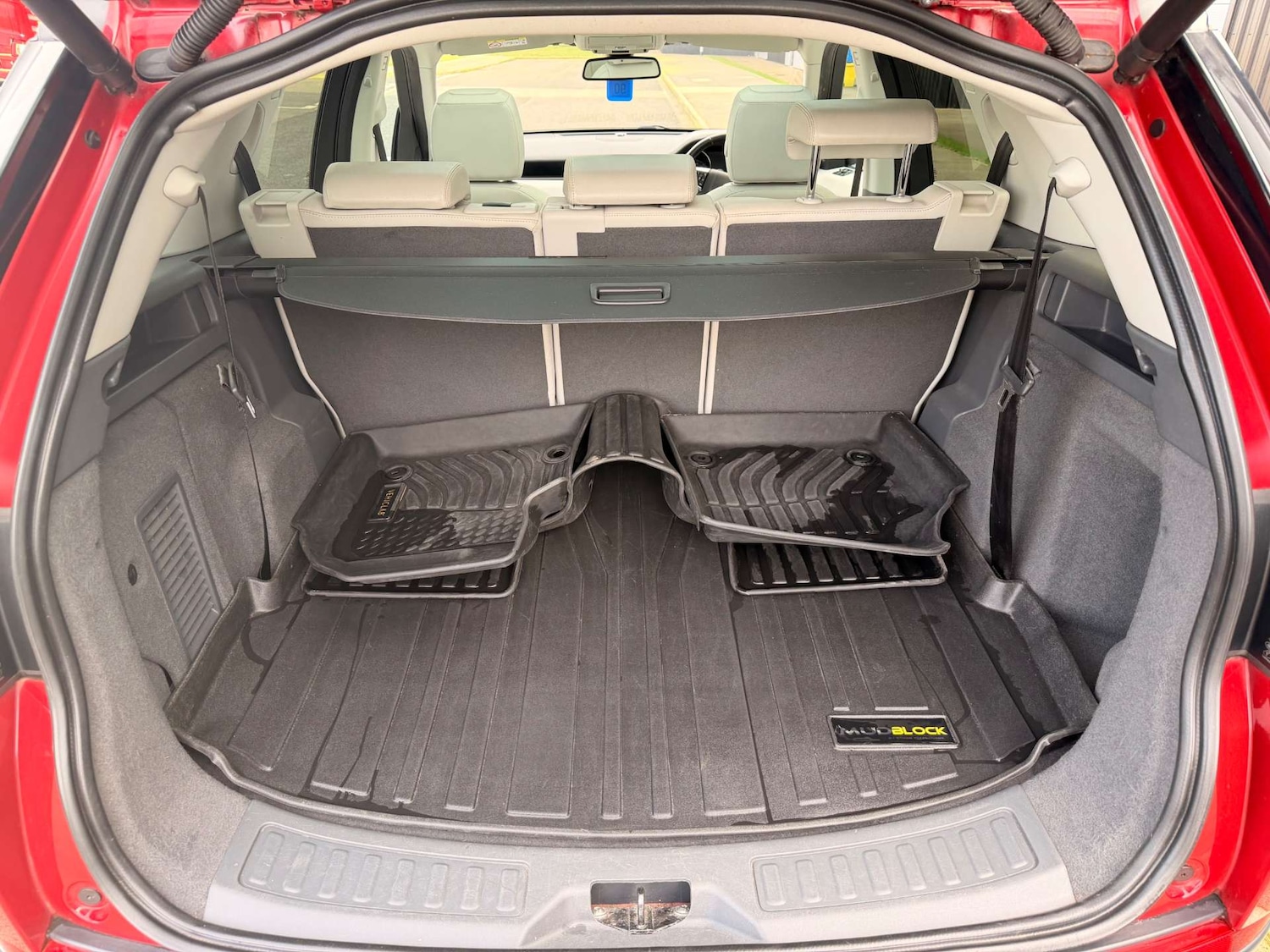 Used Land Rover Discovery Sport 2016 for sale - 77708247: Photo 29