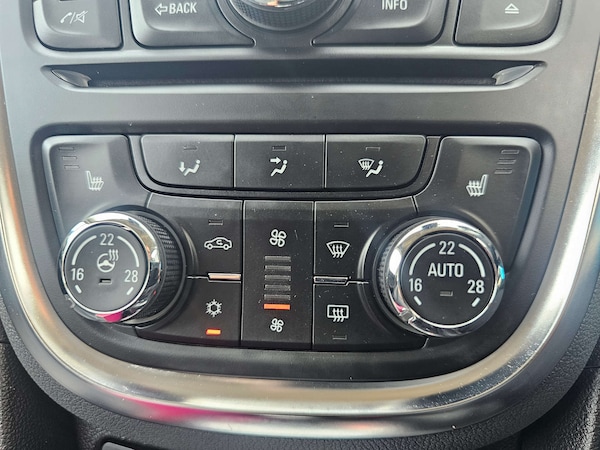 Used Vauxhall Mokka 2016 for sale - 74472906: Photo 17