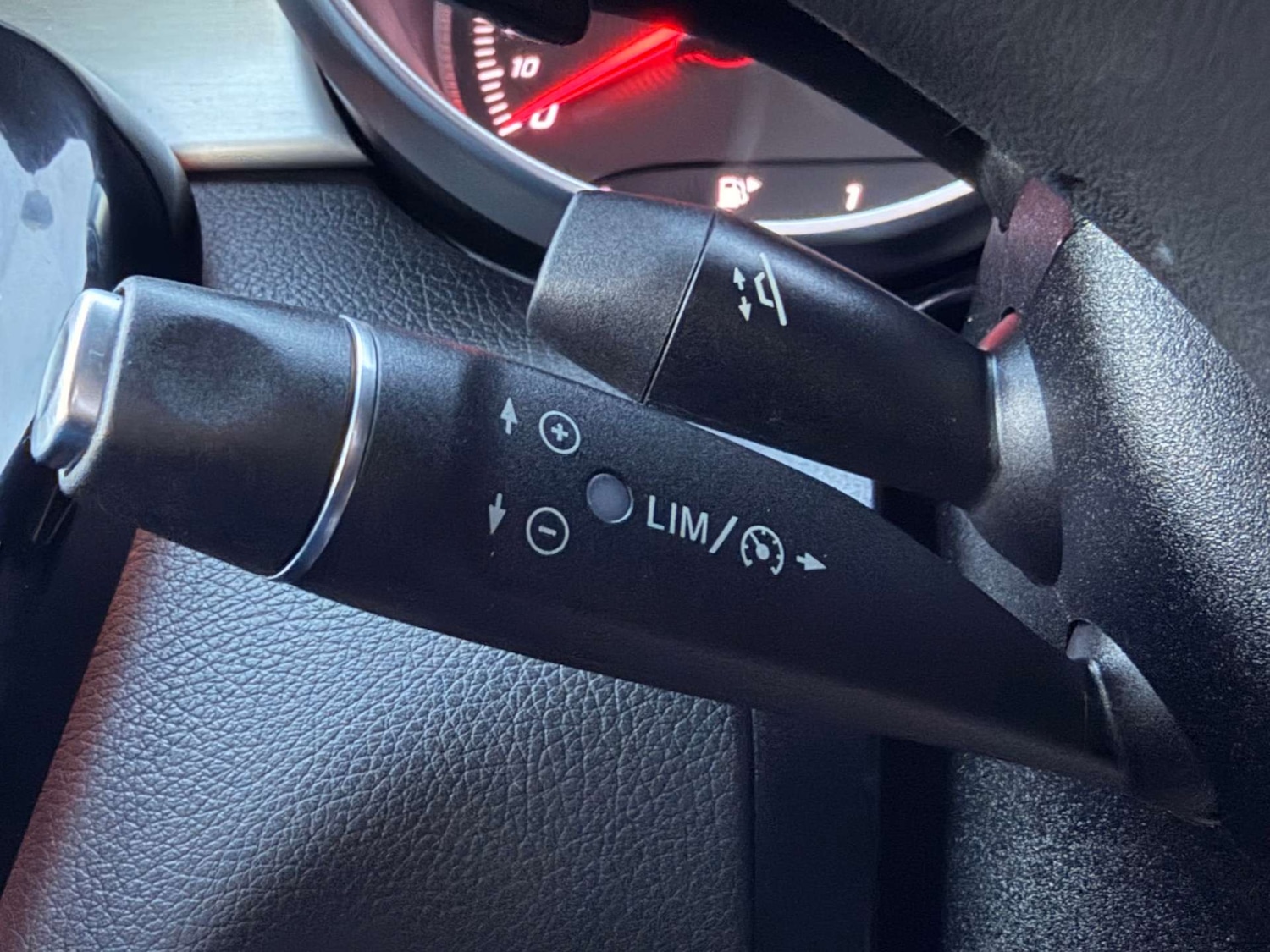 Used Mercedes-Benz C Class 2018 for sale - 76642999: Photo 12