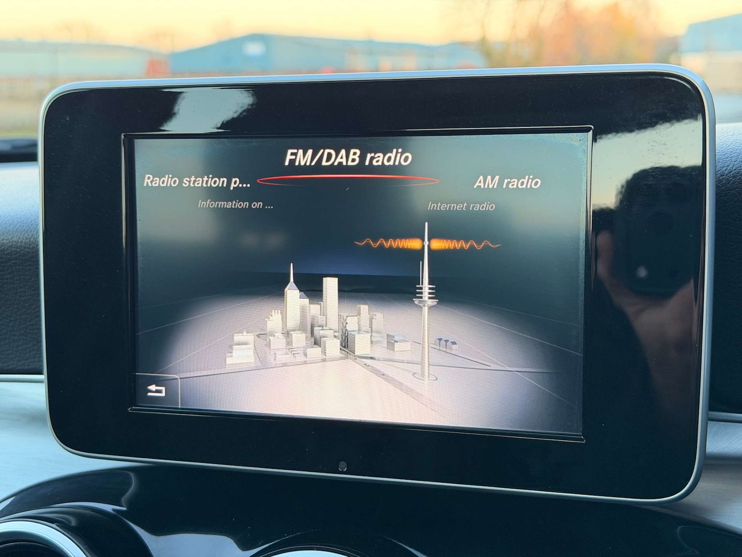 Used Mercedes-Benz C Class 2018 for sale - 76642999: Photo 17