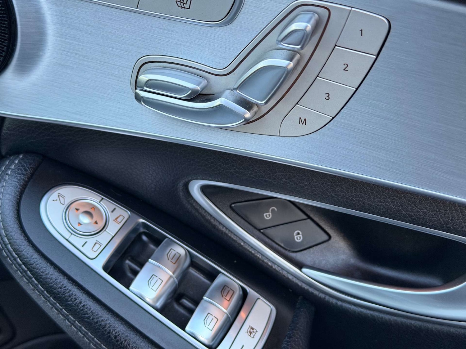 Used Mercedes-Benz C Class 2018 for sale - 76642999: Photo 19