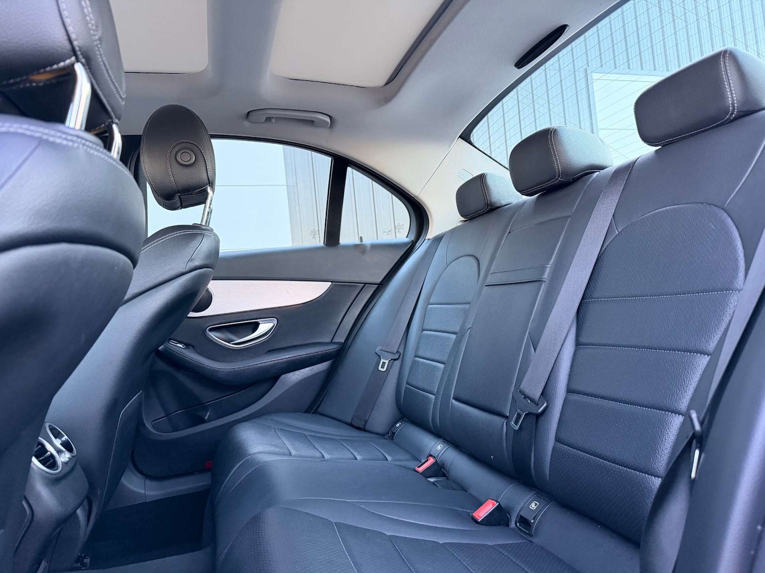 Used Mercedes-Benz C Class 2018 for sale - 76642999: Photo 22