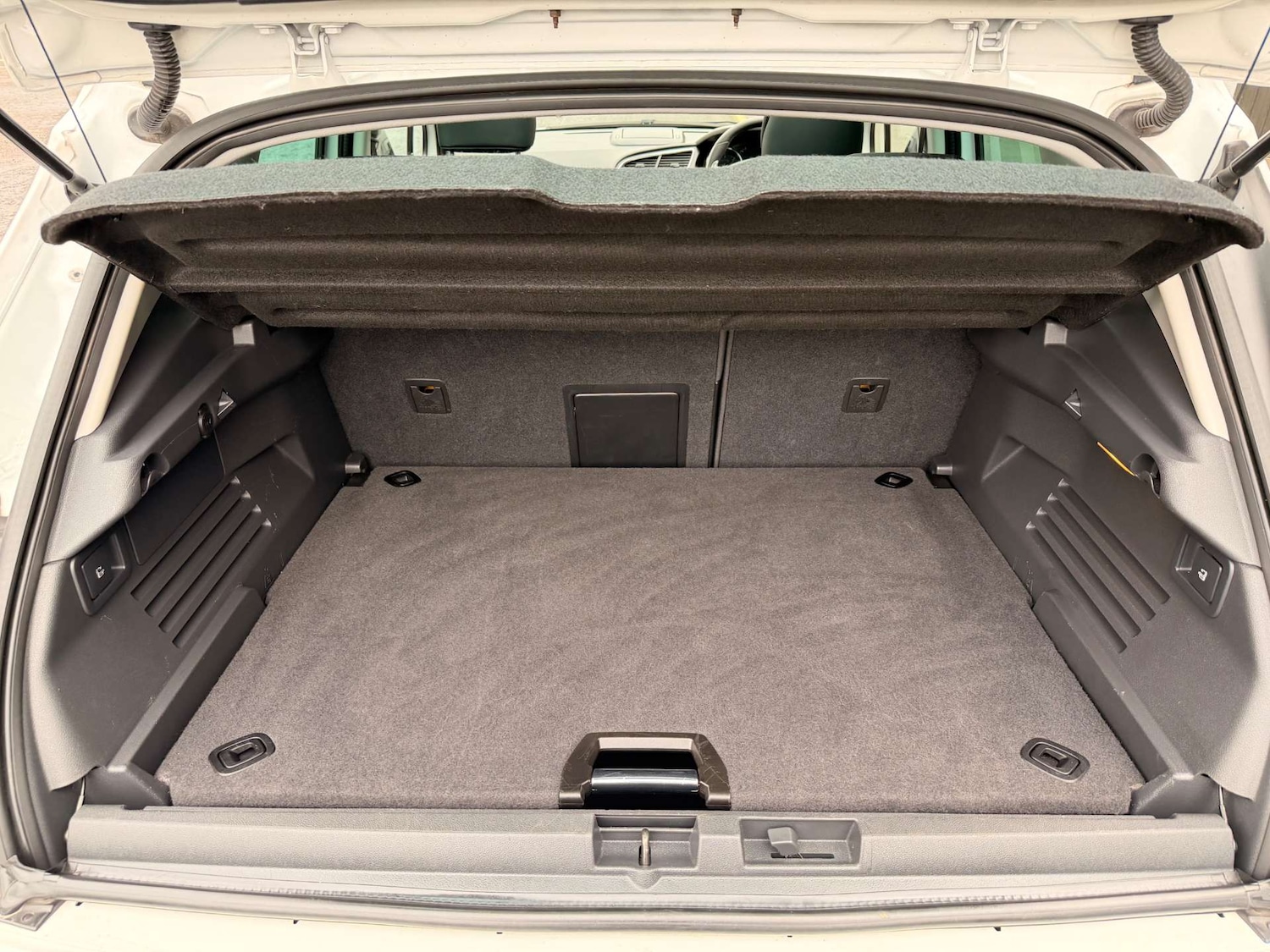 Used Peugeot 3008 2016 for sale - 77399249: Photo 25