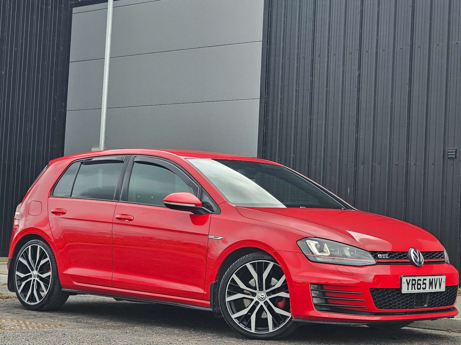 Used Volkswagen Golf 2015 for sale - 76322876: Photo 1