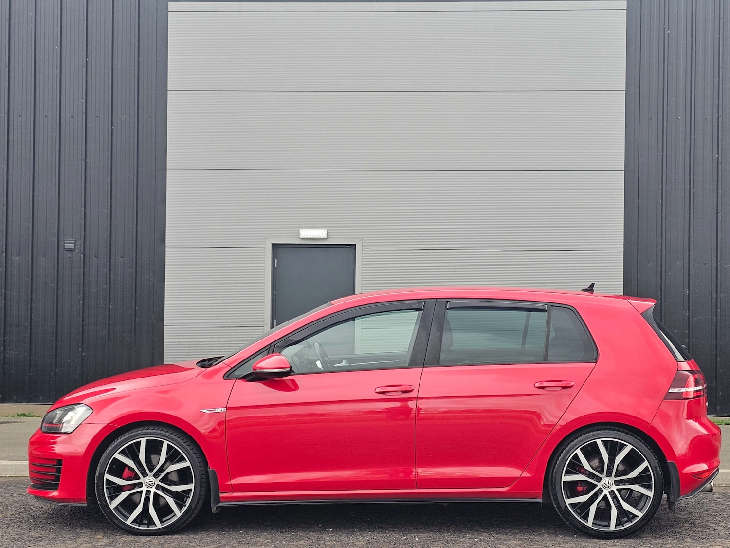 Used Volkswagen Golf 2015 for sale - 76322876: Photo 5