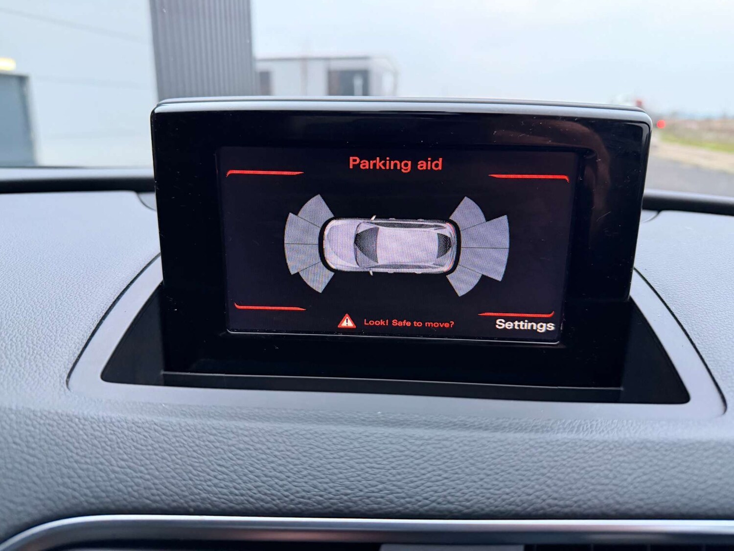 Used Audi Q3 2017 for sale - 77355584: Photo 12