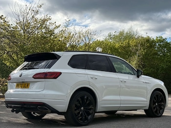 Used Volkswagen Touareg 2020 for sale - 79541437: Photo