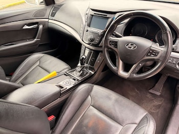 Used Hyundai i40 2015 for sale - 78242012: Photo