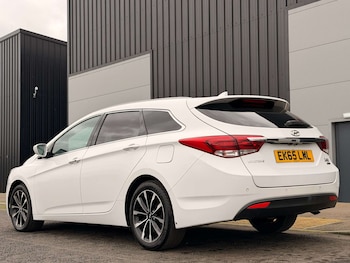 Used Hyundai i40 2015 for sale - 78242012: Photo