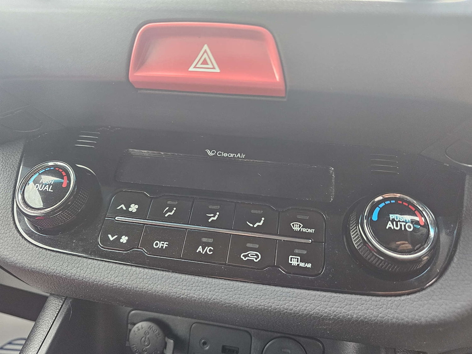 Used Kia Sportage 2011 for sale - 76274213: Photo 16