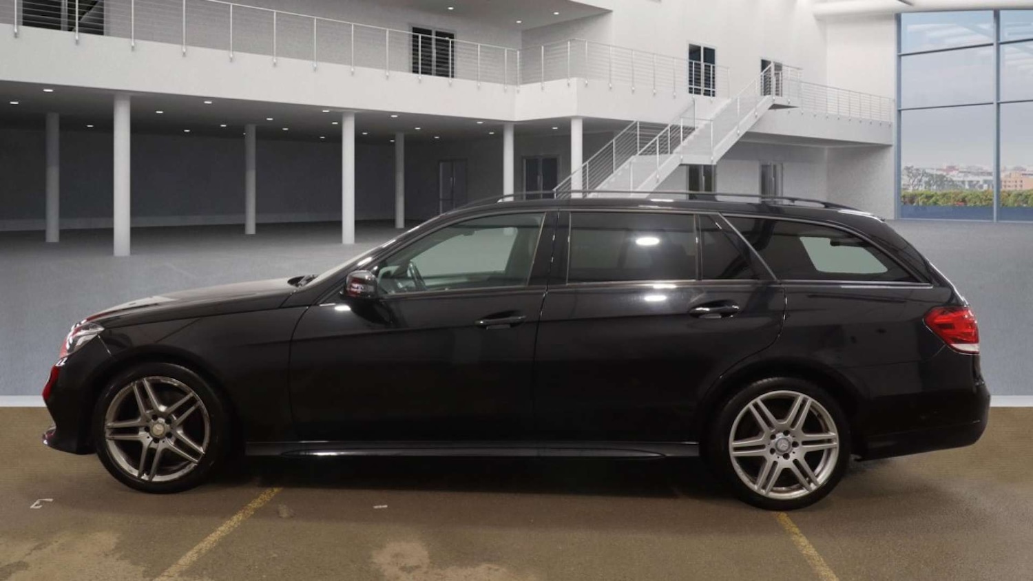 Used Mercedes-Benz E Class 2015 for sale - 77964837: Photo 6