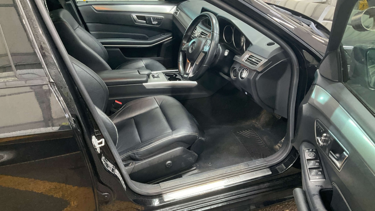 Used Mercedes-Benz E Class 2015 for sale - 77964837: Photo 9