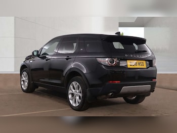 Used Land Rover Discovery Sport 2018 for sale - 79610667: Photo