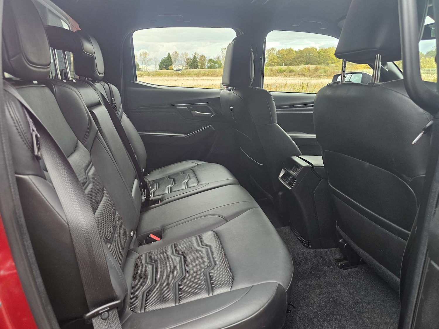 Used Isuzu D-Max 2023 for sale - 76322878: Photo 12
