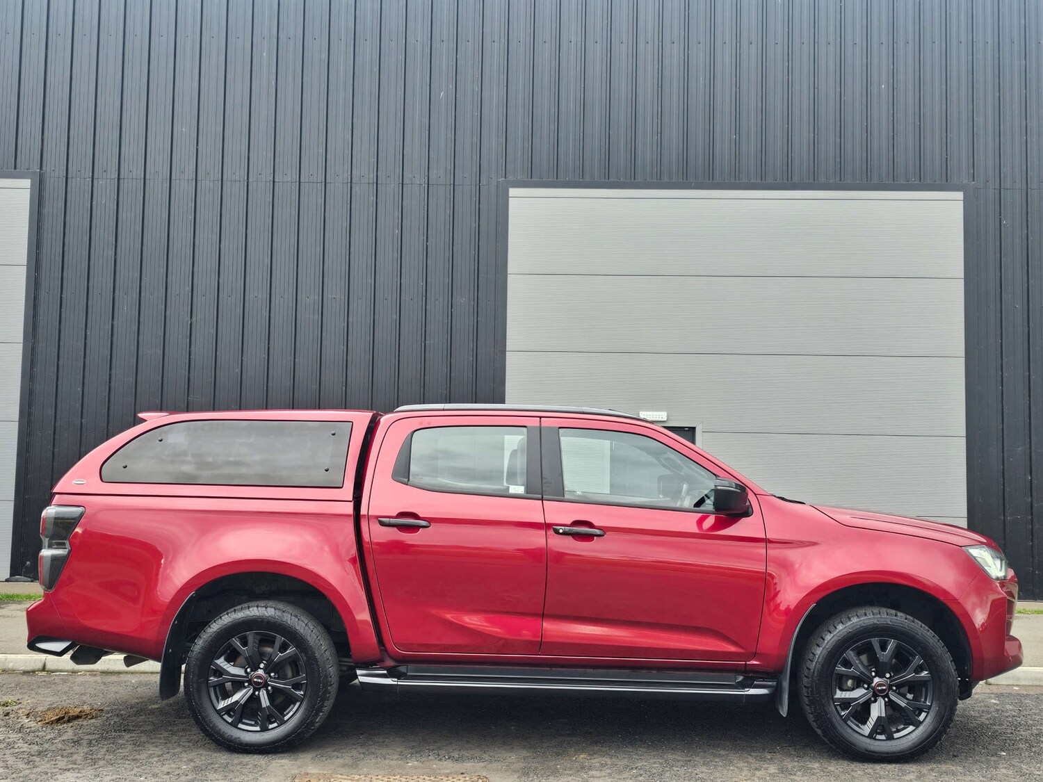 Used Isuzu D-Max 2023 for sale - 76322878: Photo 4
