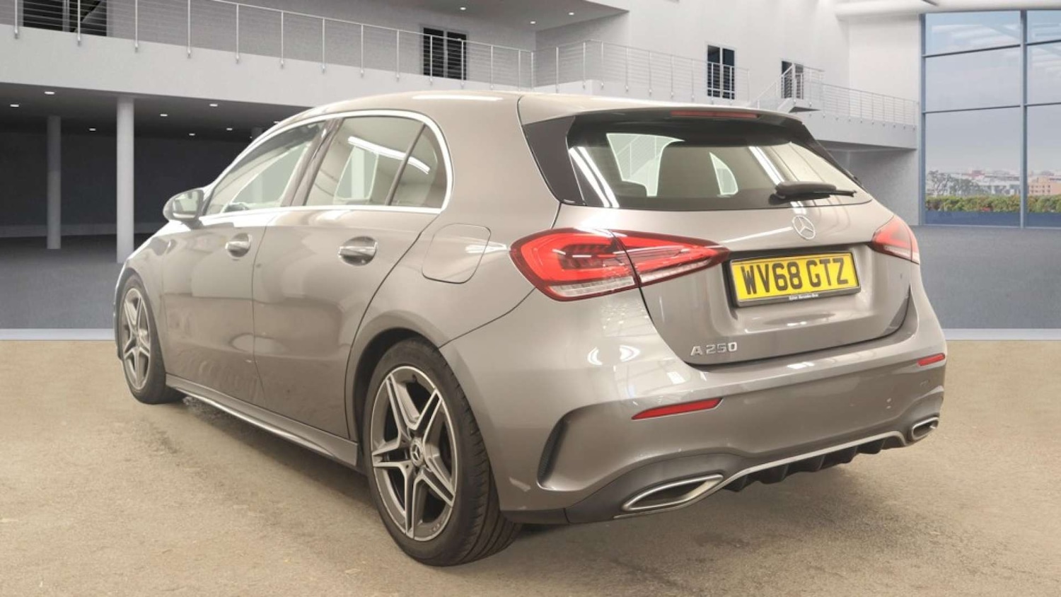 Used Mercedes-Benz A-Class 2018 for sale - 76663137: Photo 3