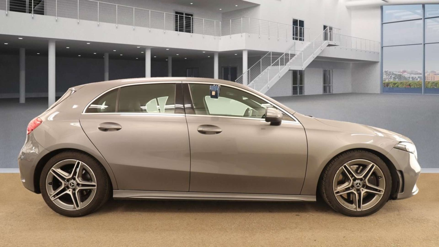 Used Mercedes-Benz A-Class 2018 for sale - 76663137: Photo 5