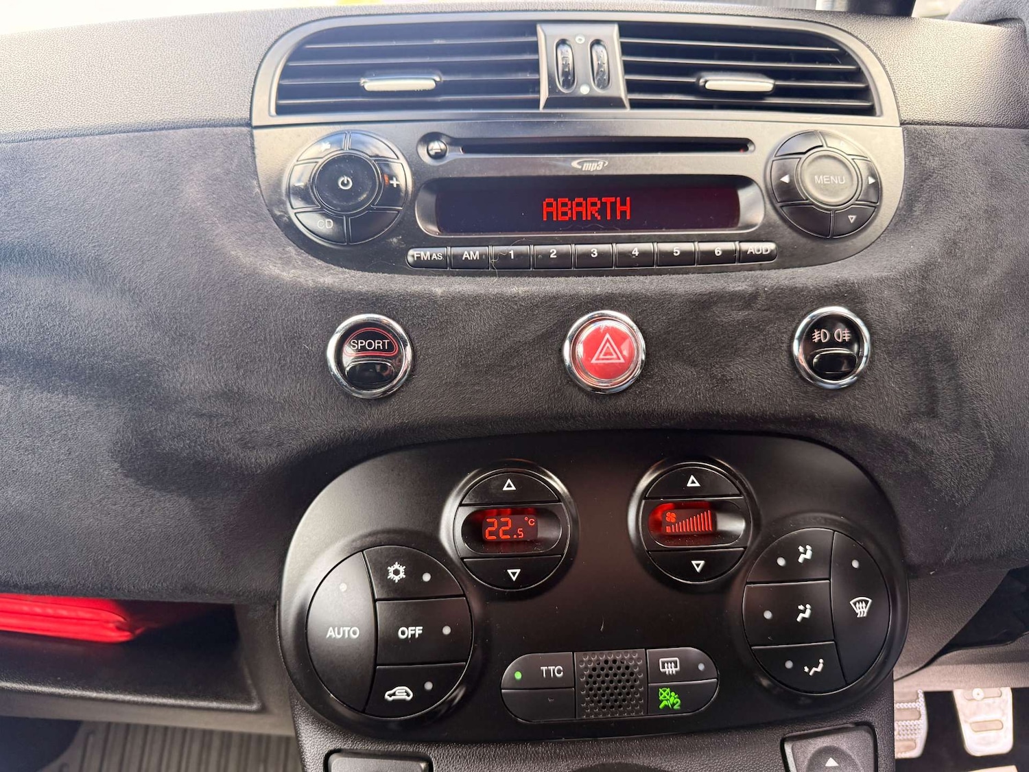 Used Abarth 595 2014 for sale - 76375885: Photo 15