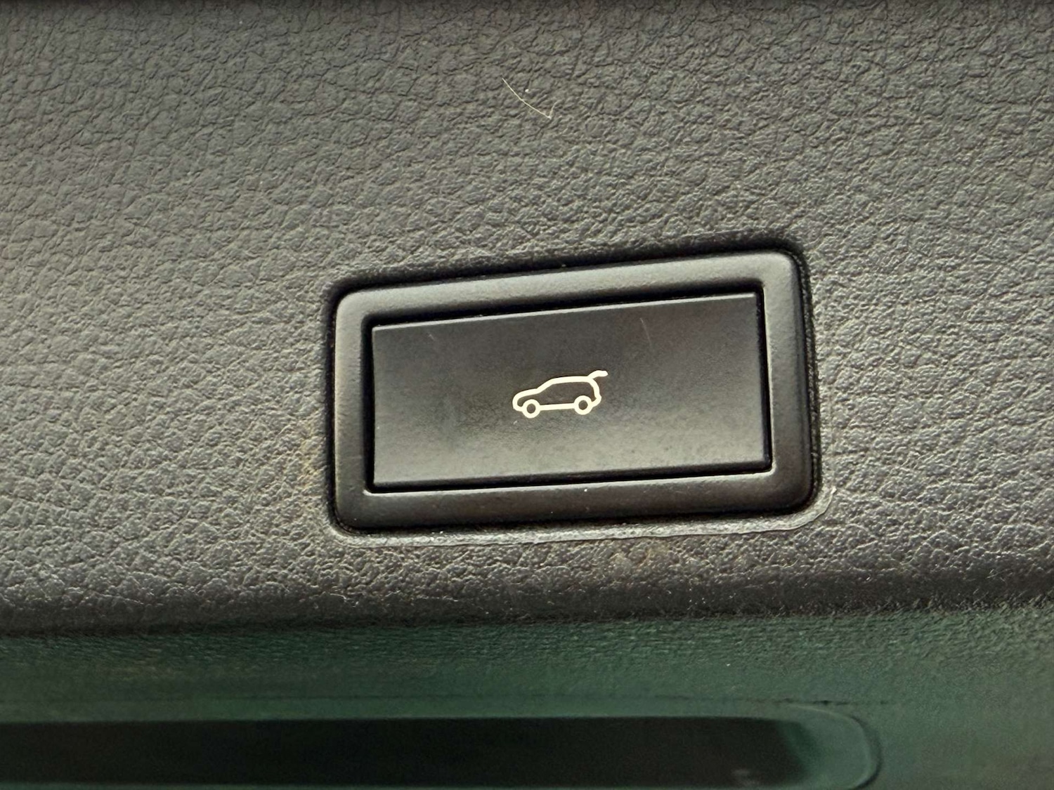 Used Volkswagen Touareg 2014 for sale - 76159798: Photo 15