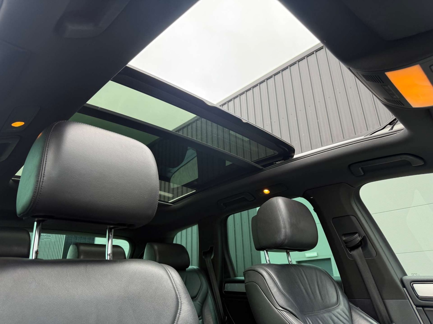 Used Volkswagen Touareg 2014 for sale - 76159798: Photo 21