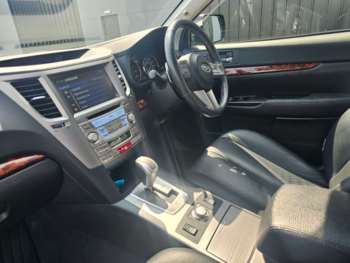 Used Subaru Outback 2011 for sale - 74938497: Photo