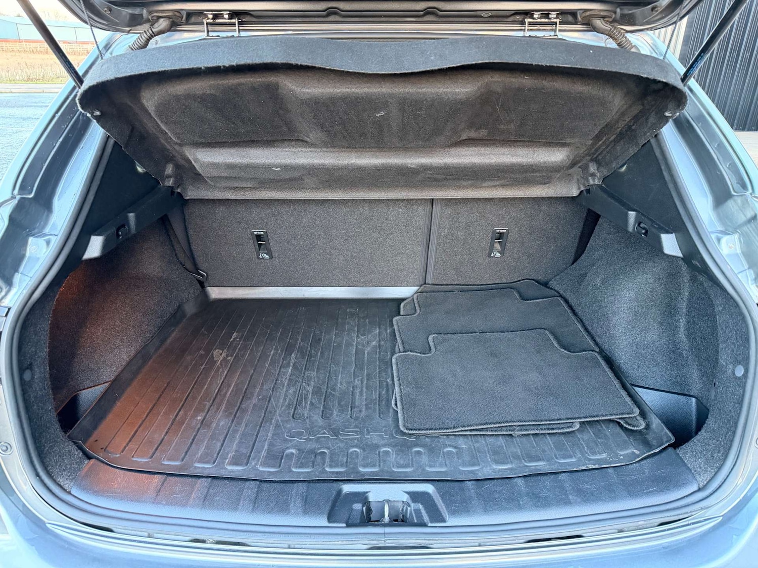 Used Nissan Qashqai 2016 for sale - 77262824: Photo 21