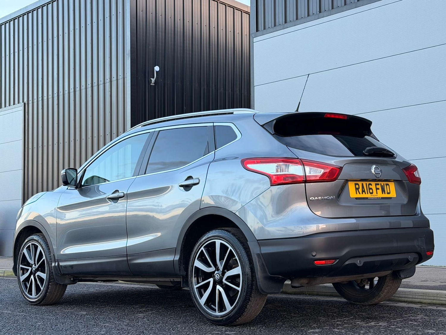 Used Nissan Qashqai 2016 for sale - 77262824: Photo 4