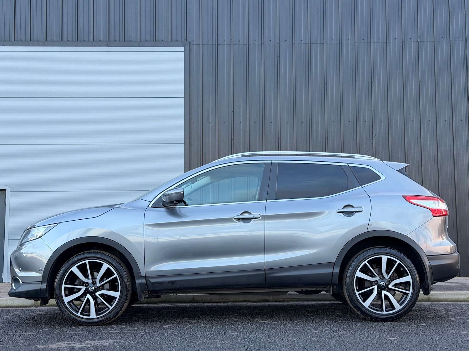 Used Nissan Qashqai 2016 for sale - 77262824: Photo 6